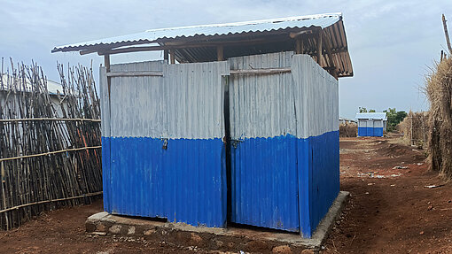 Plan_Spenden_Hilfe_Sudankrise_Toilettenblock4.jpg Ein Toilettenblock in Ura, Äthiopien