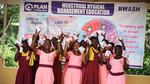 Aufklärung über Menstruationshygiene an Schulen Aufklärung über die Menstruation