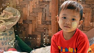 Plan International fördert die Entwicklung der Kinder in Myanmar mit Bildungs- und Gesundheitsprojekten. © Plan
