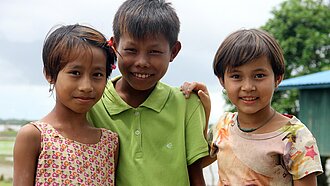 Um Kinder vor Gewalt und Ausbeutung zu schützen, setzen wir uns für eine Überarbeitung des Kinderschutzgesetzes in Myanmar ein.©Thet Oo Maung/Plan